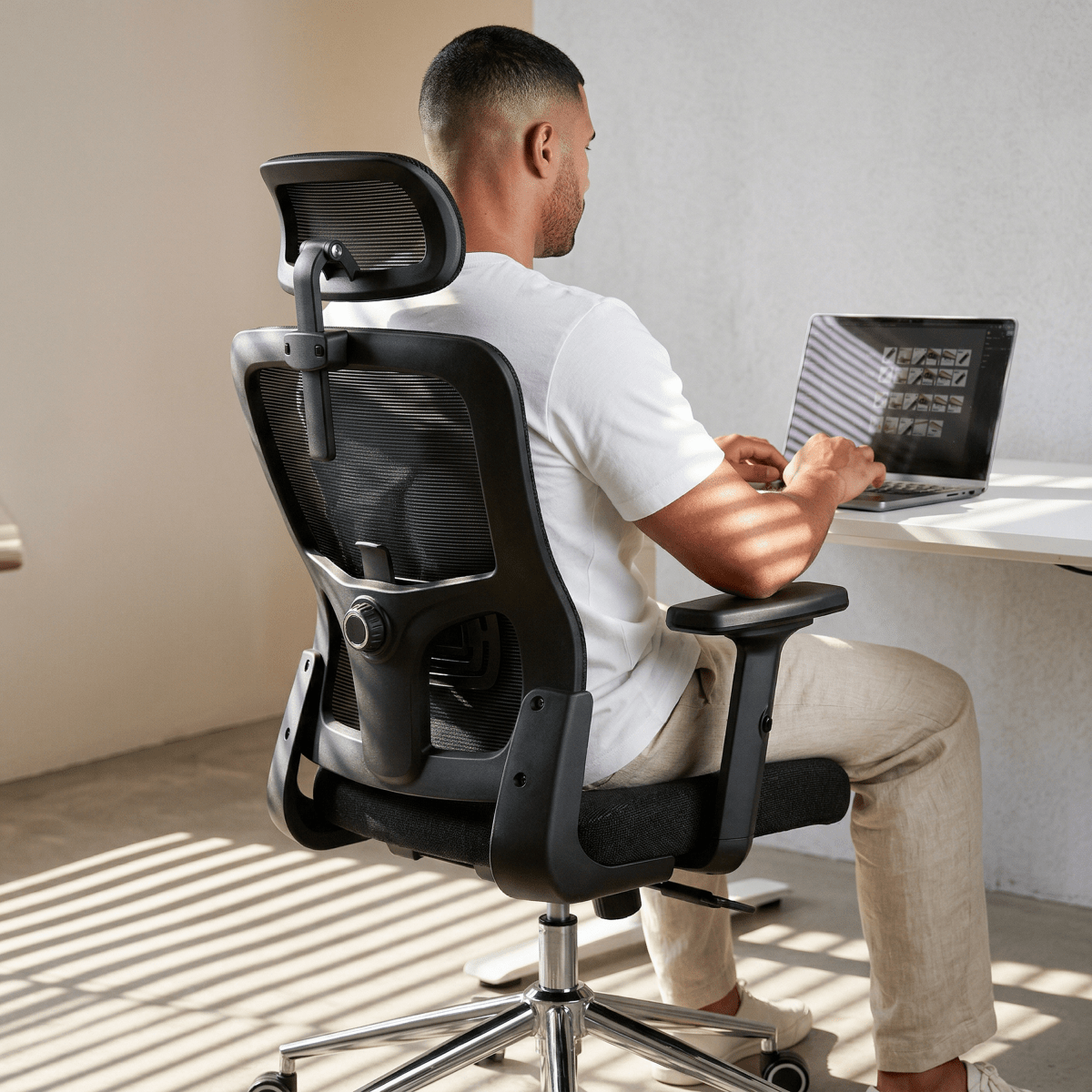 CLOUVOU BrightSeat – Best value ergonomic office chair - Clouvou Schwarz